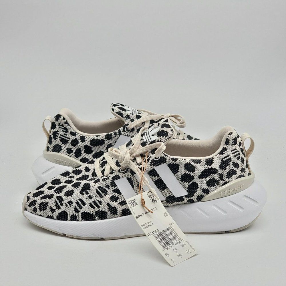 Adidas Swift Run 22 J Leopard Print Men Running S… - image 4